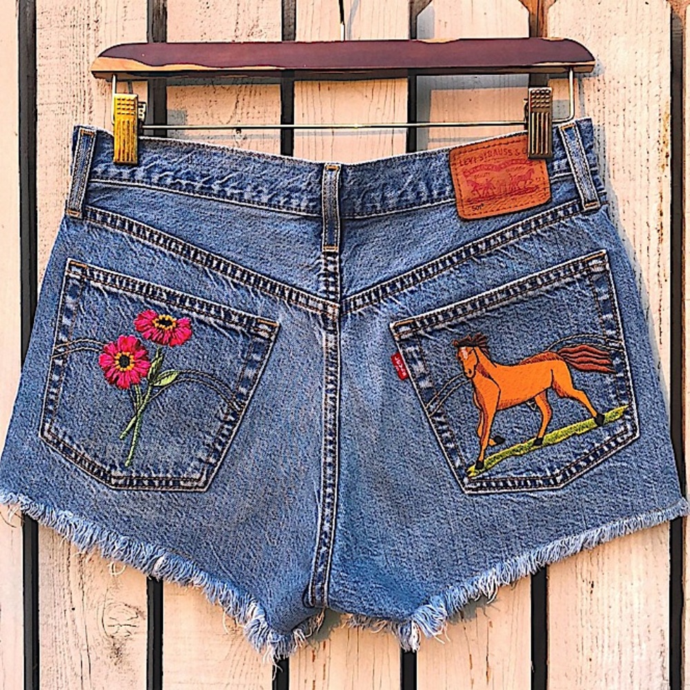 Vintage Levi’s 501 Customized Embroidered Horse Daisy Patchwork RARE - Picture 13 of 13